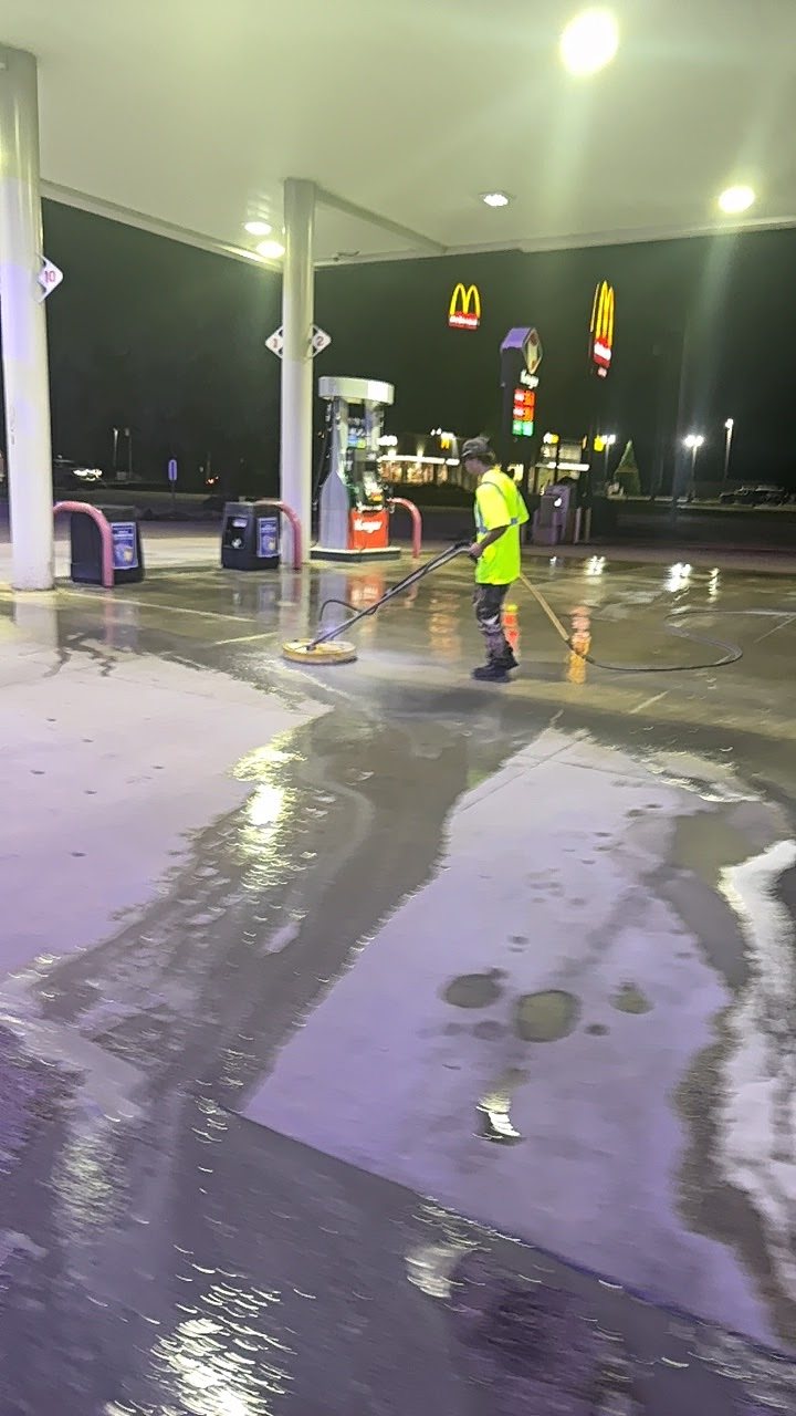 Night shift at a fuel station